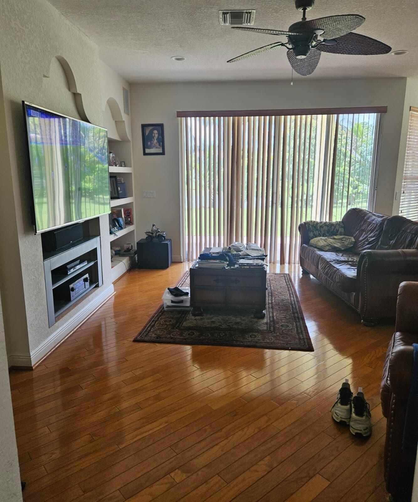 COUNTRY GLEN - Residential