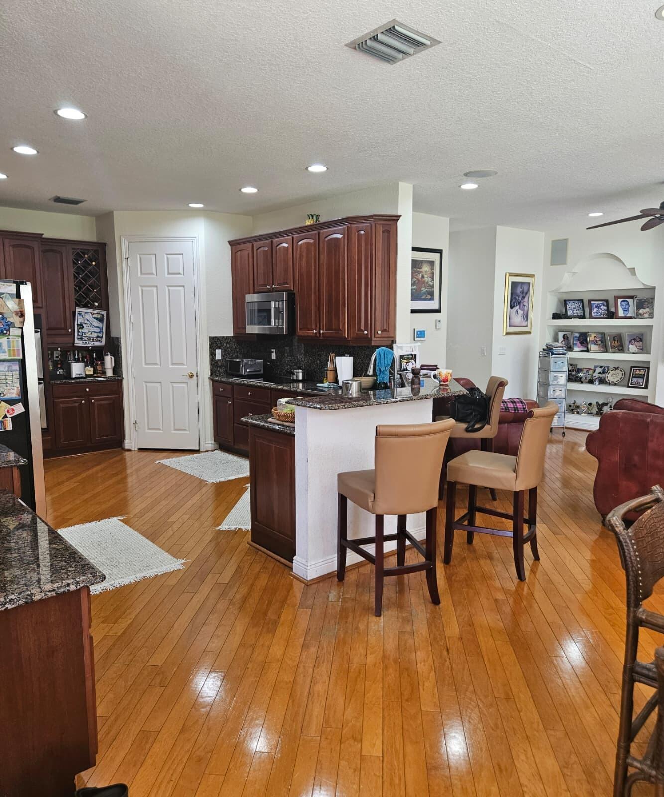 COUNTRY GLEN - Residential