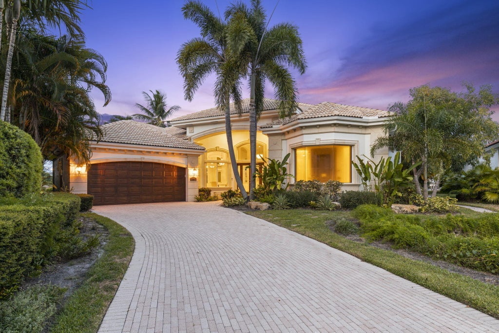 Photo of 2435 SNOOK Trail, Palm Beach Gardens, FL 33410 (MLS # B26074923)