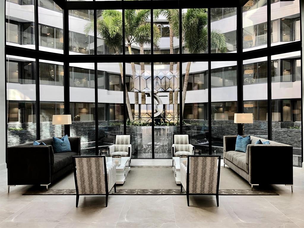 PALM BEACH HAMPTON CONDO - Residential