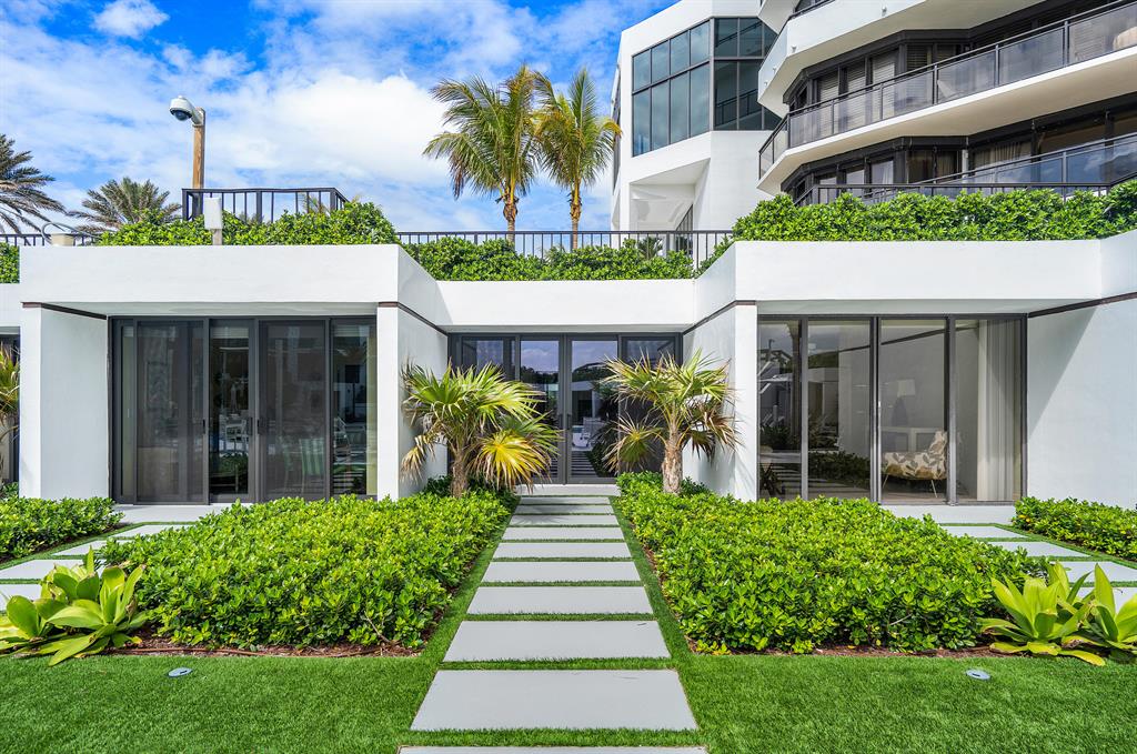 PALM BEACH HAMPTON CONDO - Residential