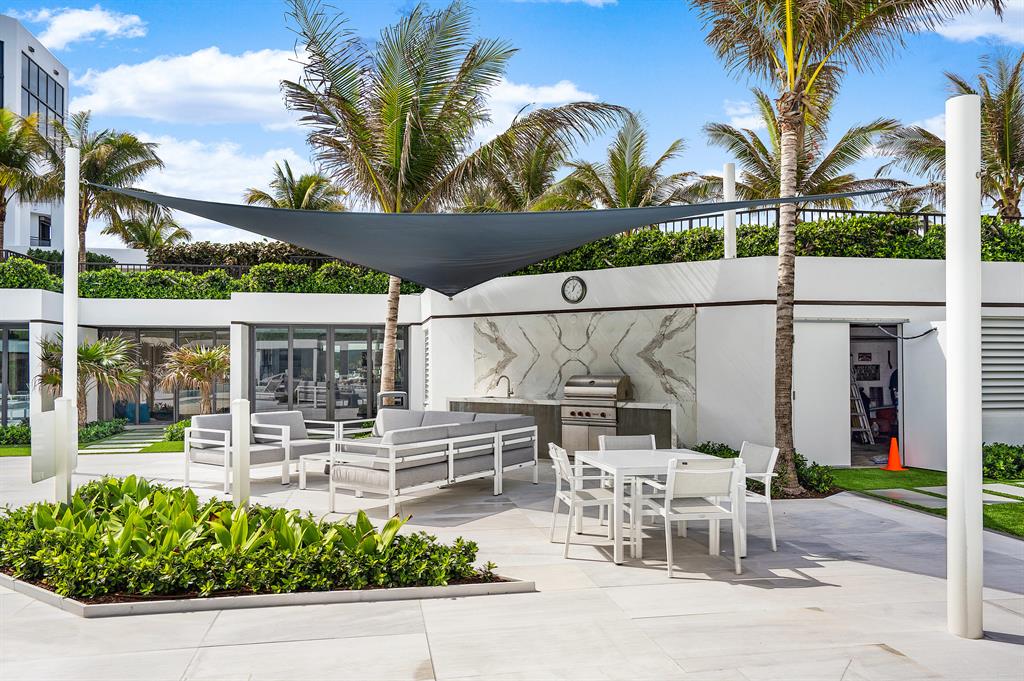 PALM BEACH HAMPTON CONDO - Residential