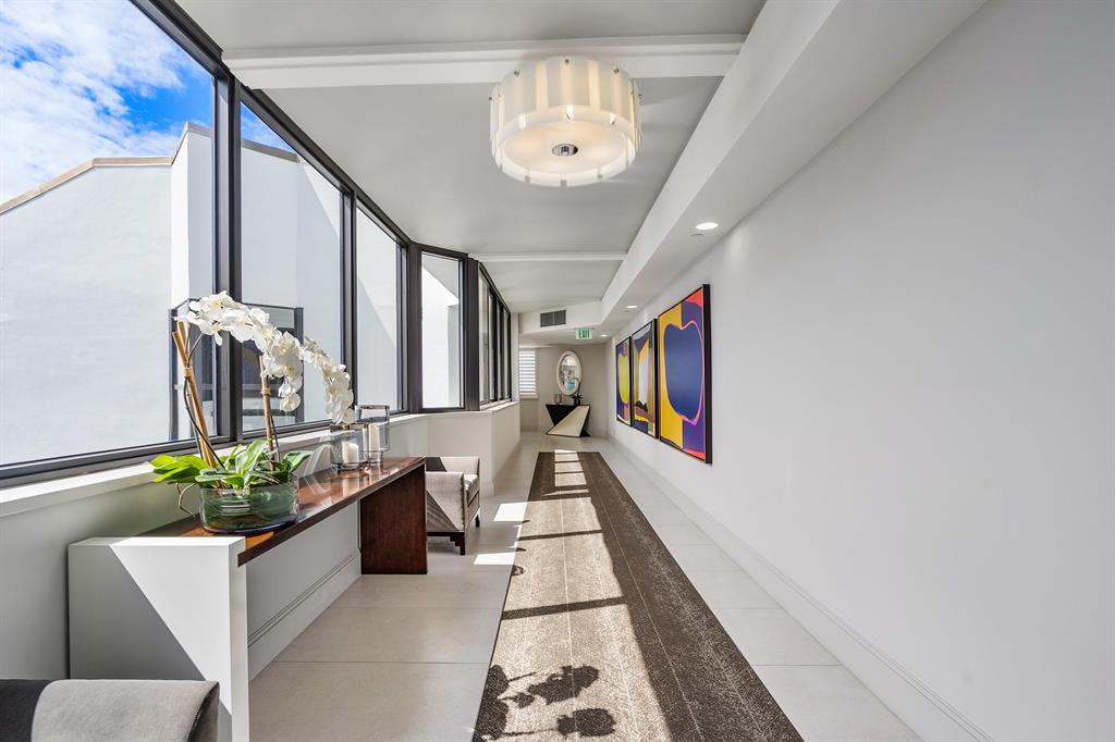 PALM BEACH HAMPTON CONDO - Residential