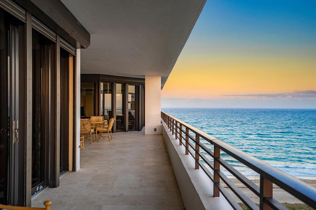 PALM BEACH HAMPTON CONDO - Residential