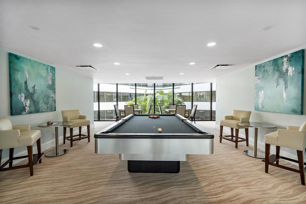 PALM BEACH HAMPTON CONDO - Residential