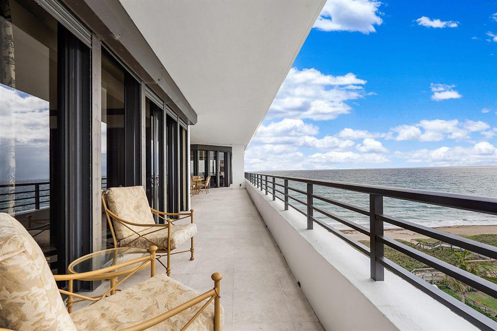 PALM BEACH HAMPTON CONDO - Residential