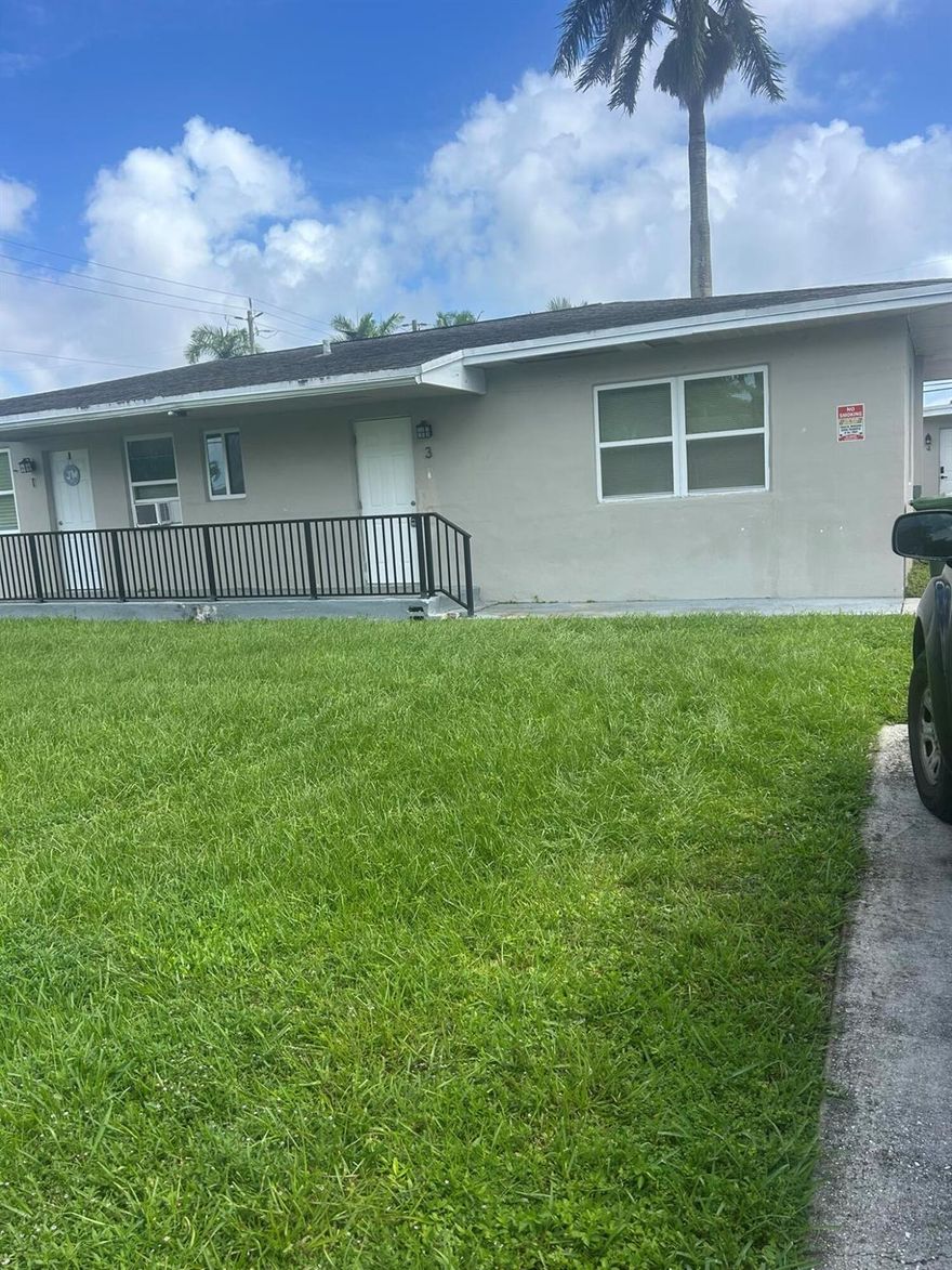 Newly renovated 2/1 unit with impact windows and doors.  Central air.  Centrally located.  Shared laundry.  Plenty of parking.  Nice large yard.  Water is included in the rent