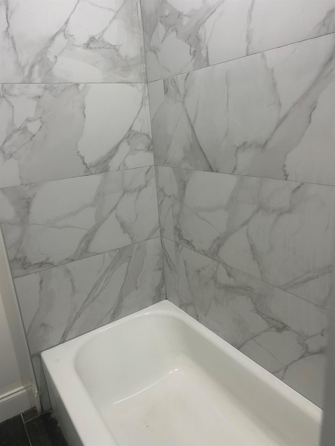 LAKEWOOD GARDENS PL 1 IN - Residential Lease