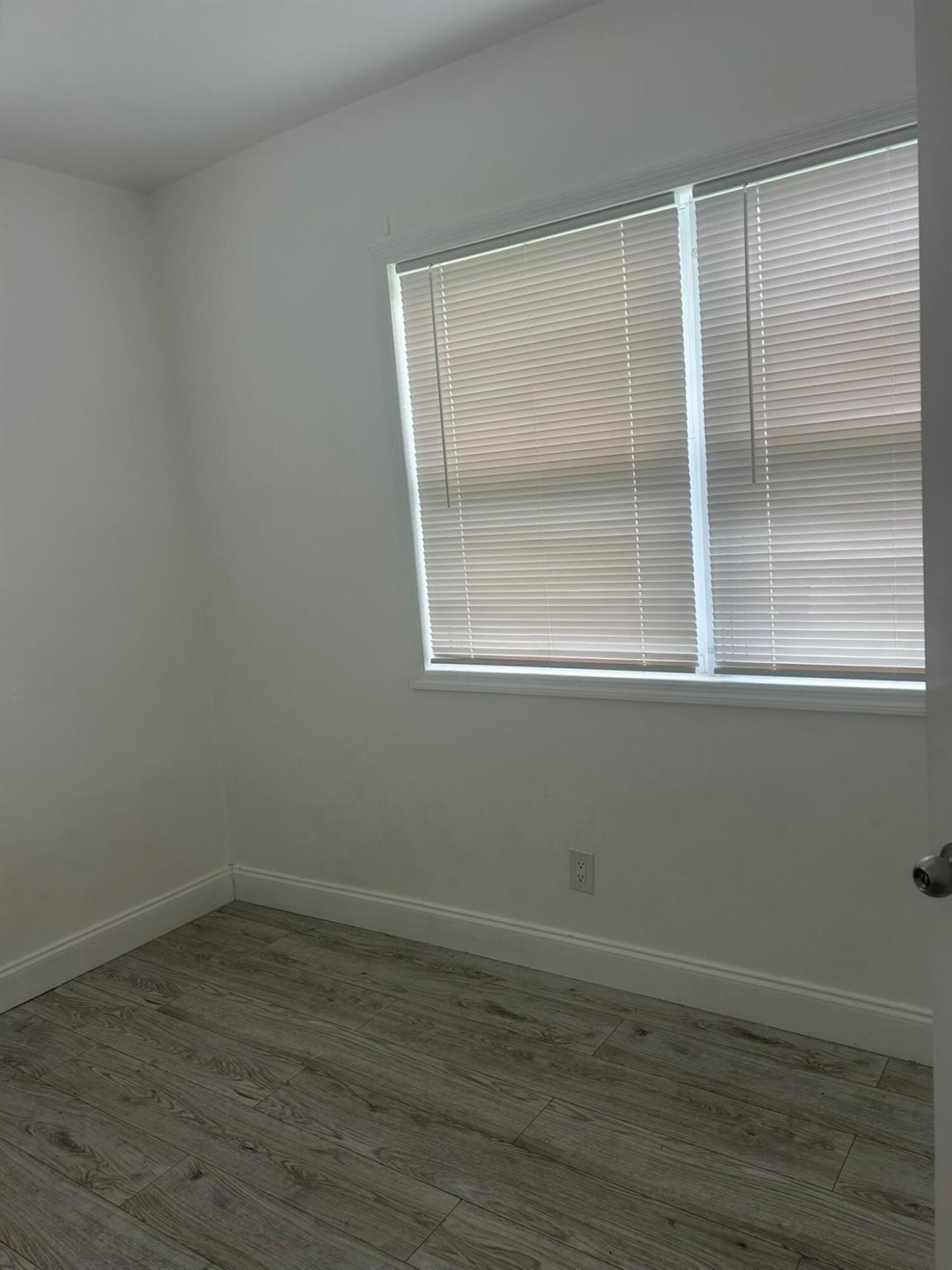 LAKEWOOD GARDENS PL 1 IN - Residential Lease