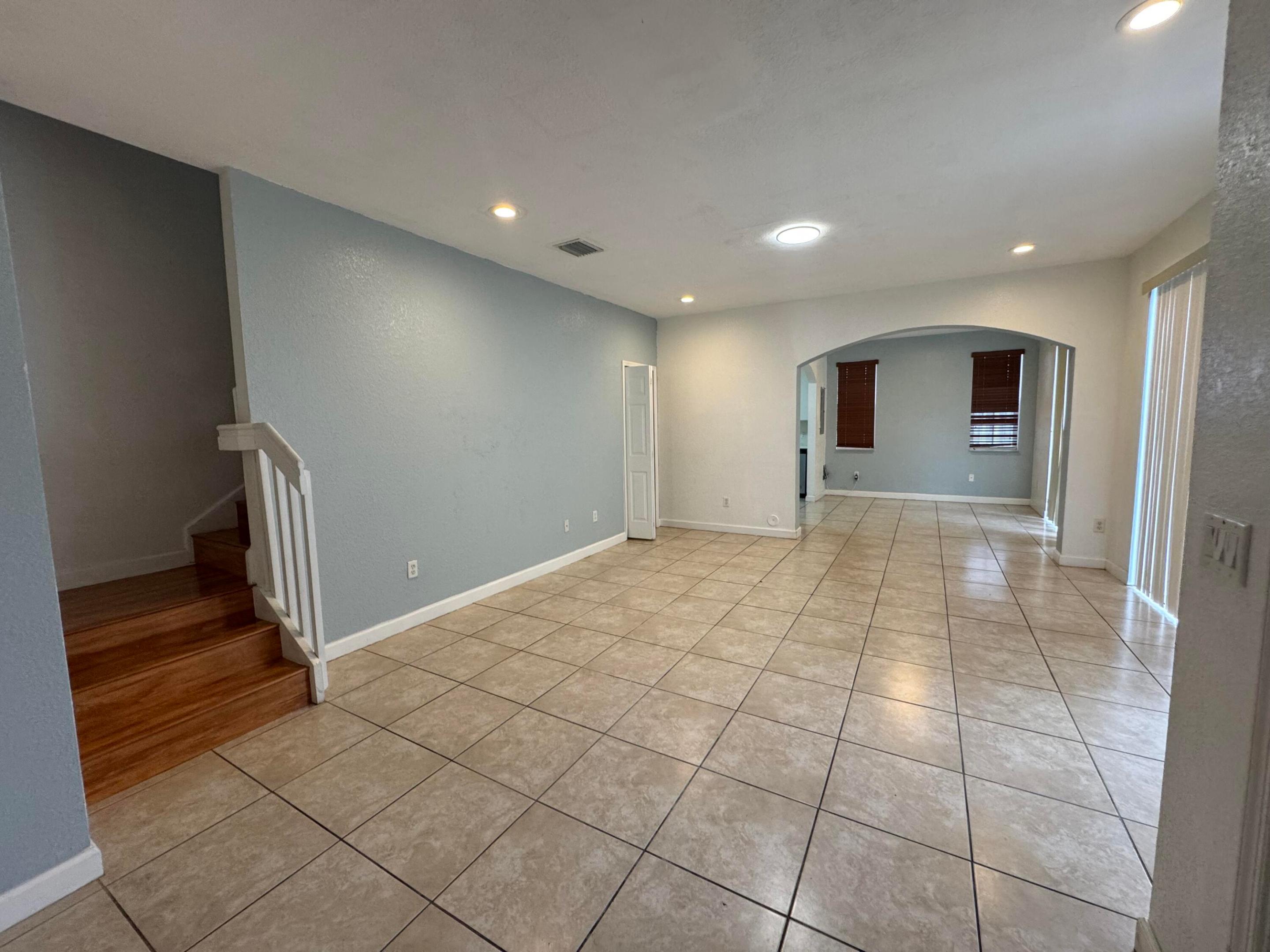 VILLAS AT NAUTICA THREE CONDO - Residential Lease