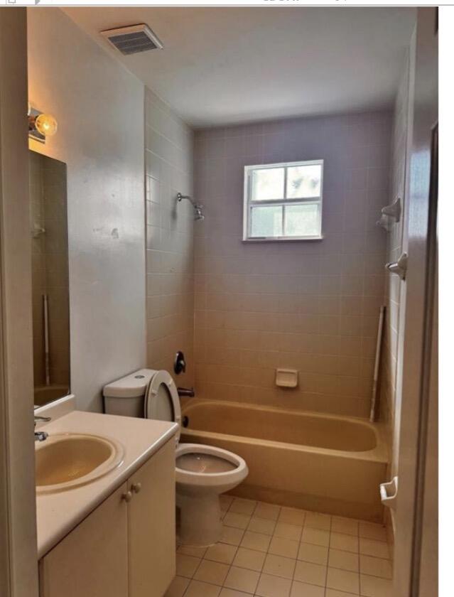 VILLAS AT NAUTICA THREE CONDO - Residential Lease