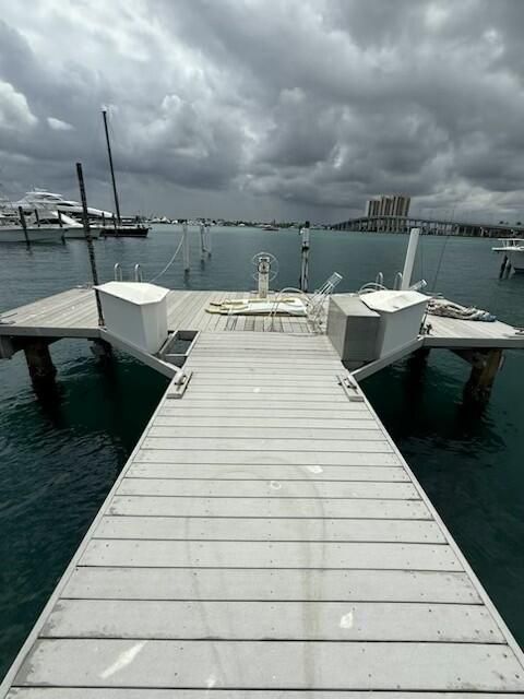 206 Lake Drive Palm Beach Shores FL 33404