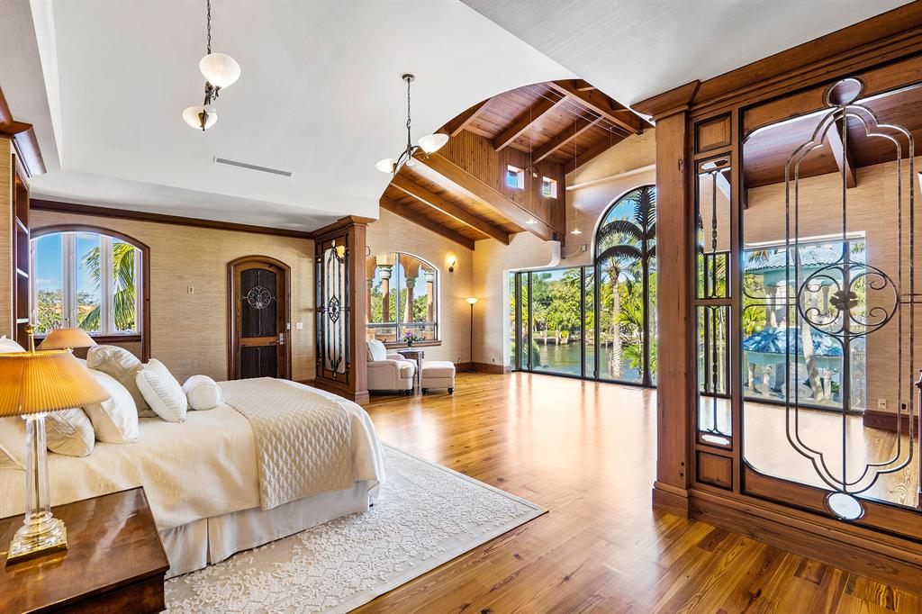 RIO VISTA ISLES - Residential