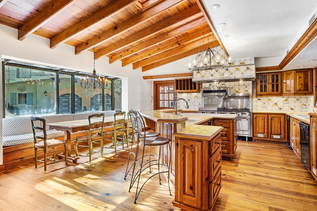 RIO VISTA ISLES - Residential