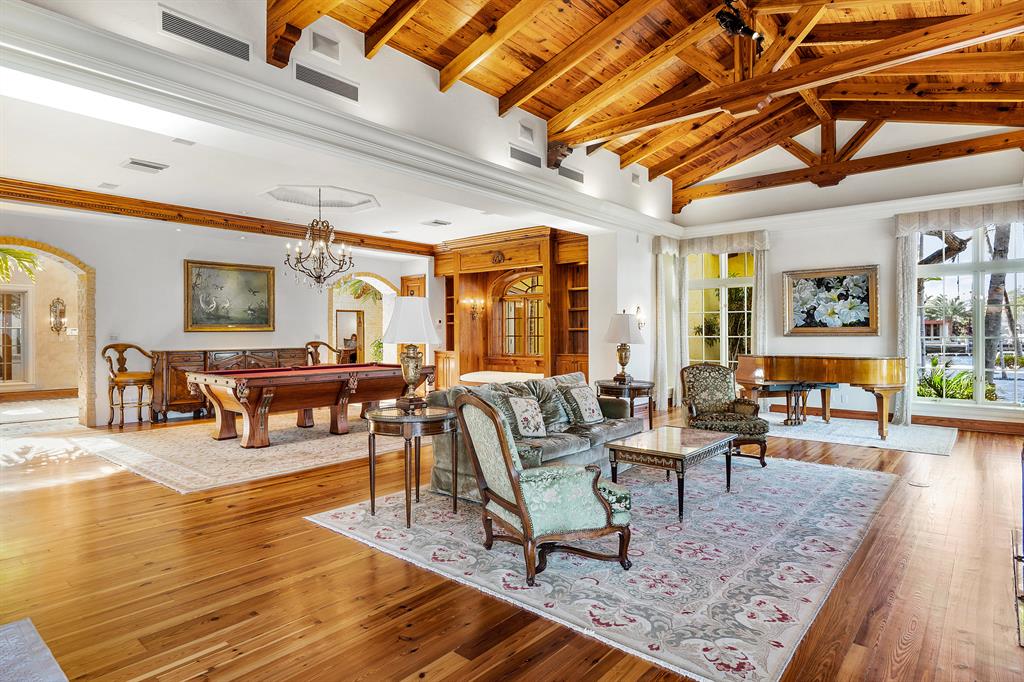 RIO VISTA ISLES - Residential