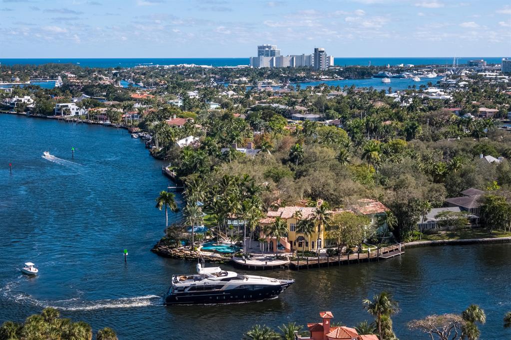 RIO VISTA ISLES - Residential