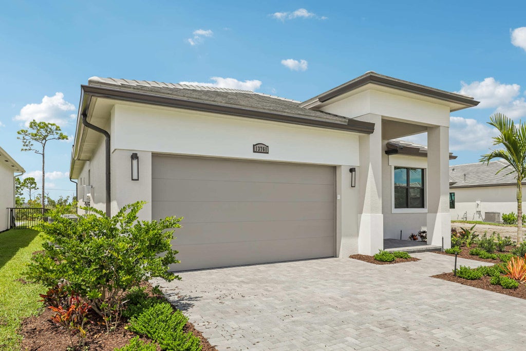 Photo of 13761 SE Blackwood Drive, Port Saint Lucie, FL 34984 (MLS # B26065630)