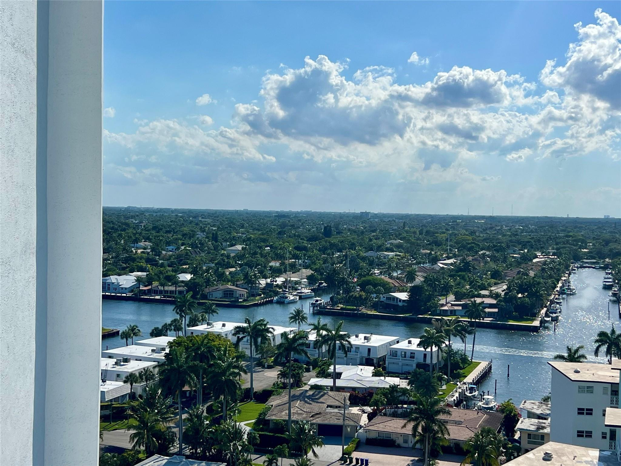 EMBASSY TOWER II INC COND - Residential Lease