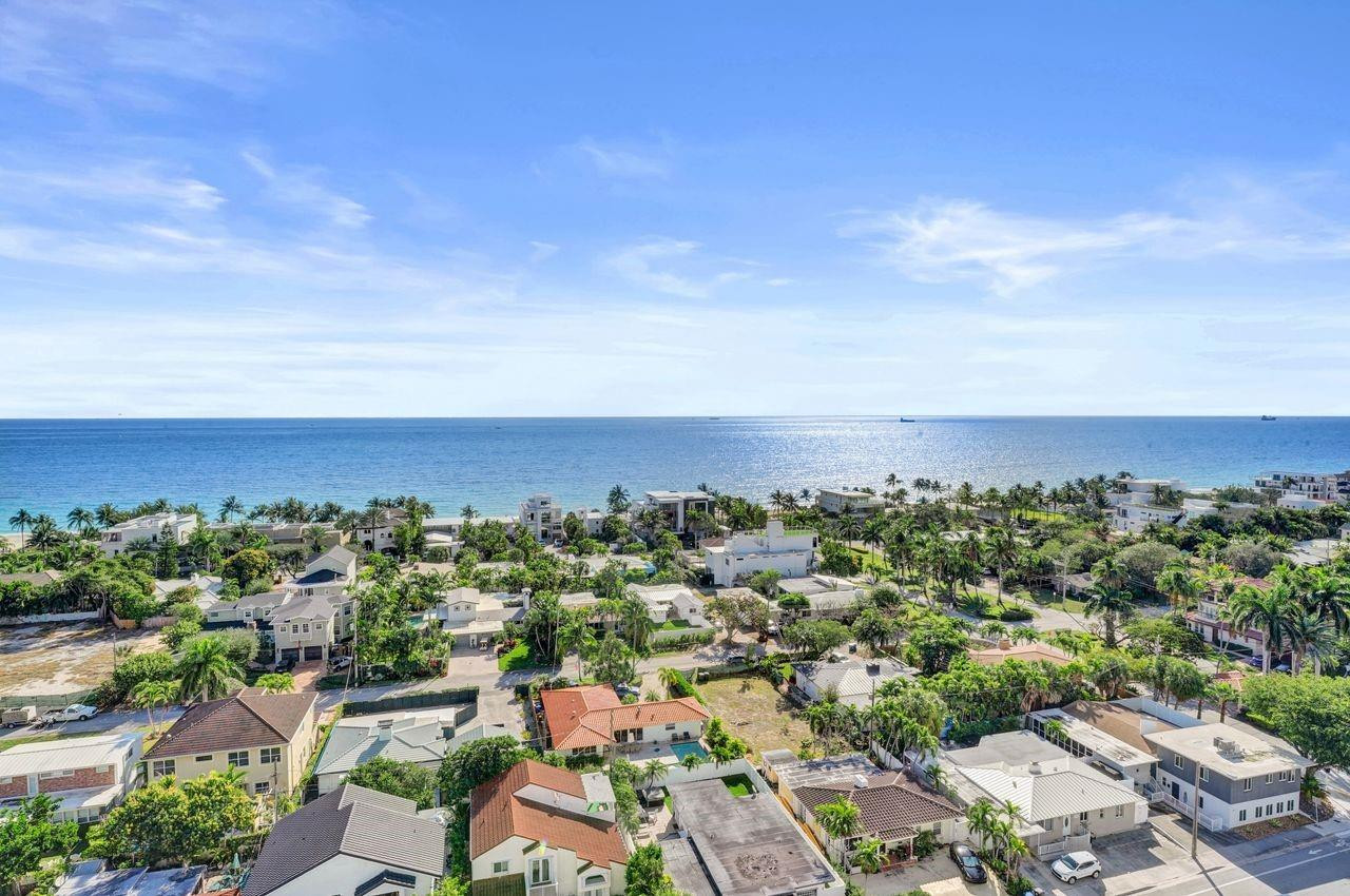 EMBASSY TOWER II INC COND - Residential Lease