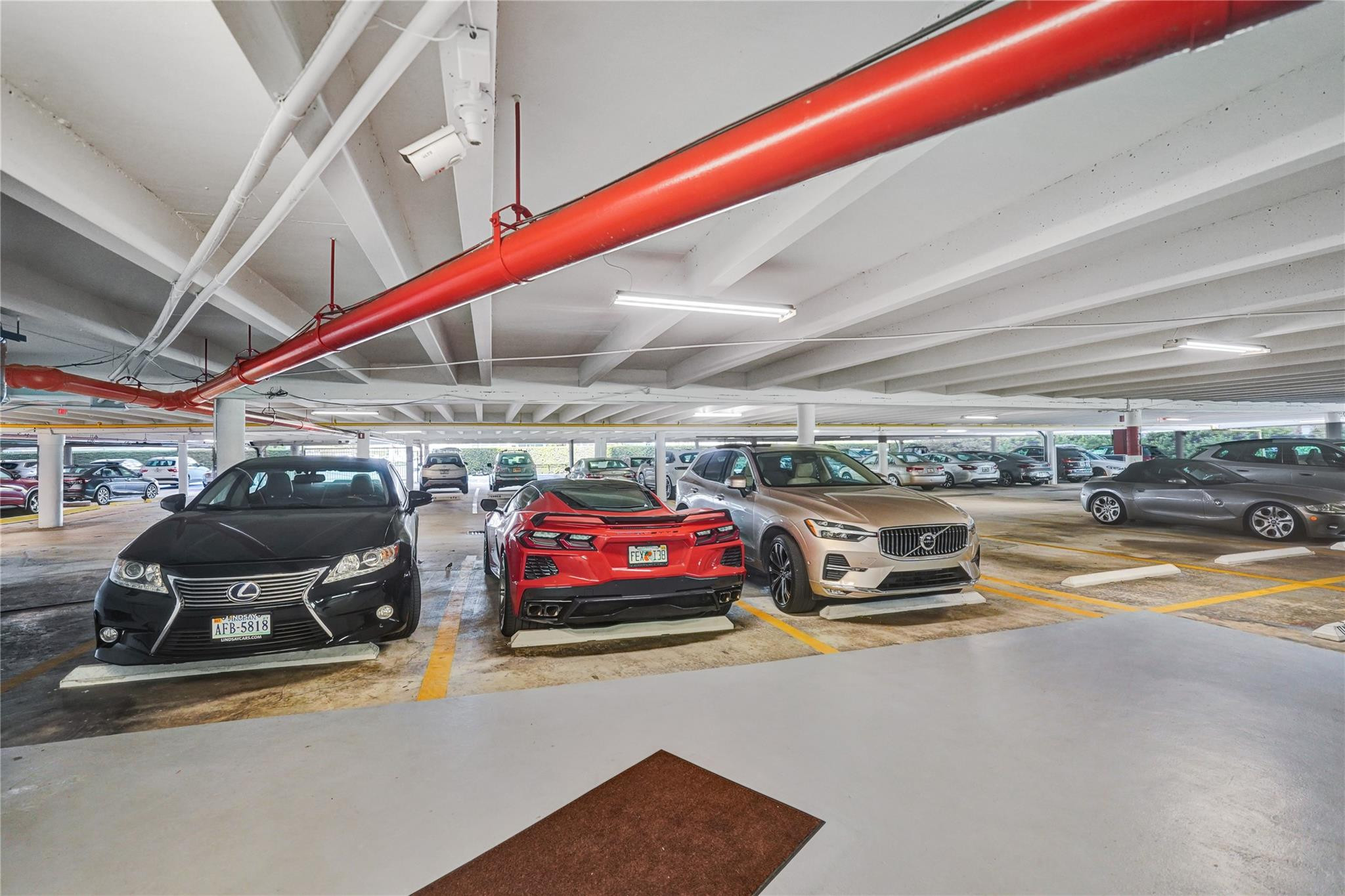 EMBASSY TOWER II INC COND - Residential Lease