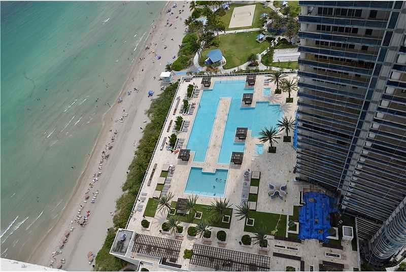 Beach Club Three Condo - Residential Lease