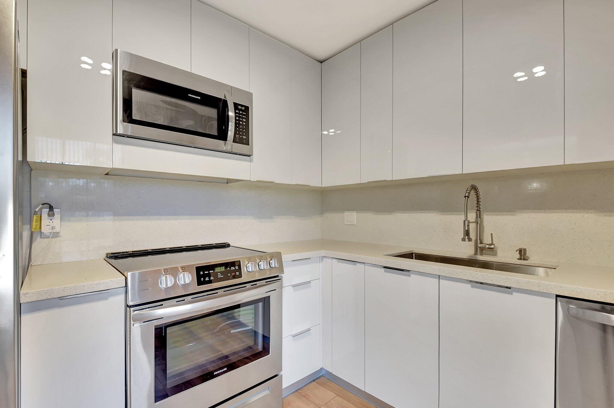 COVERED BRIDGE CONDO - Residential