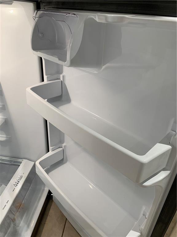 BRENTWOOD TOWNHOUSE 3 CON - Residential