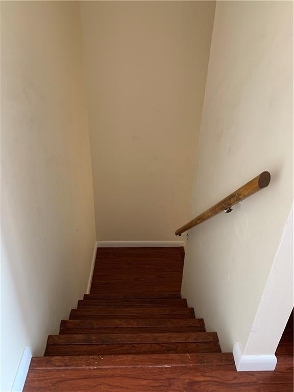 BRENTWOOD TOWNHOUSE 3 CON - Residential