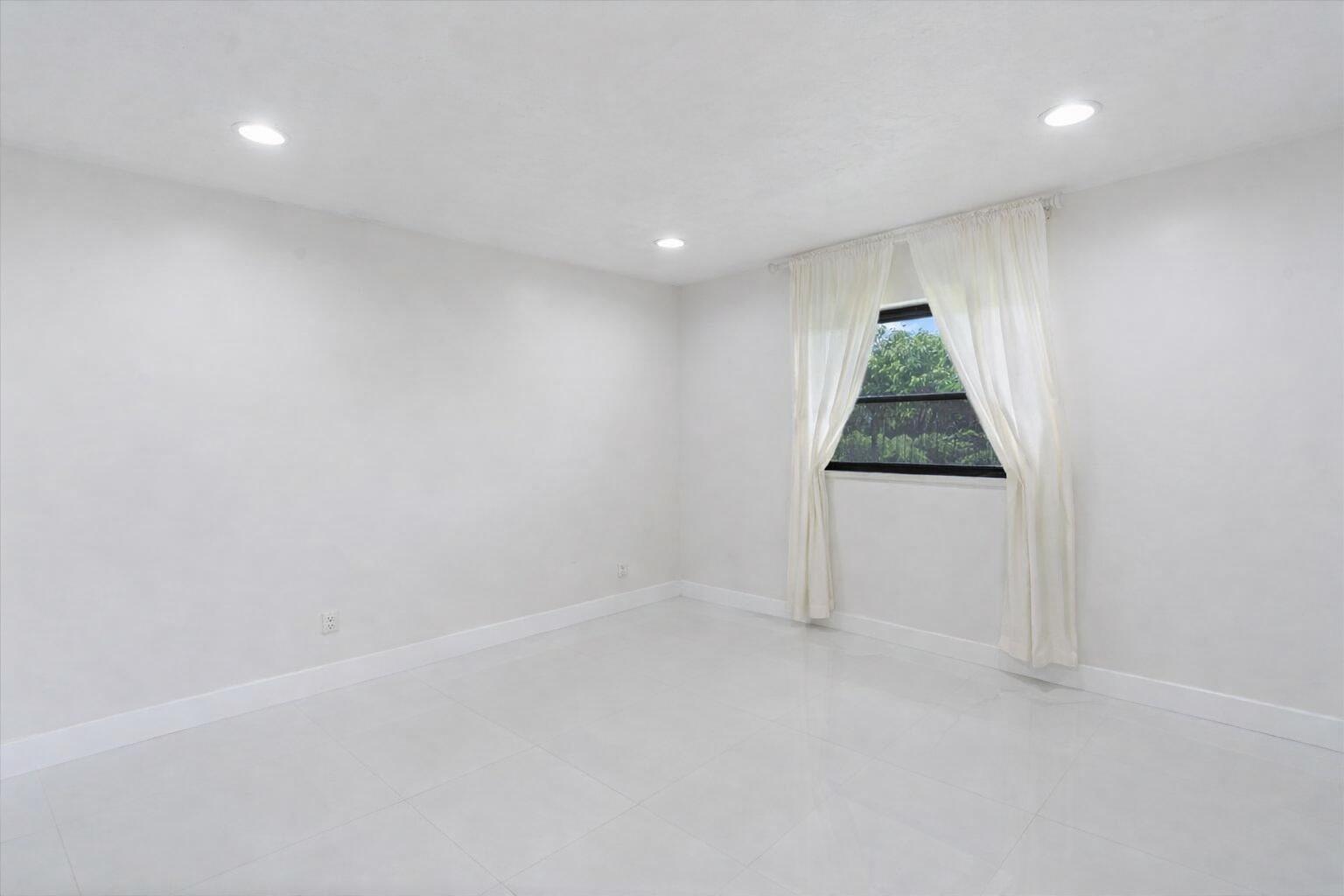 ATLANTIS 3 CITY OF - Residential