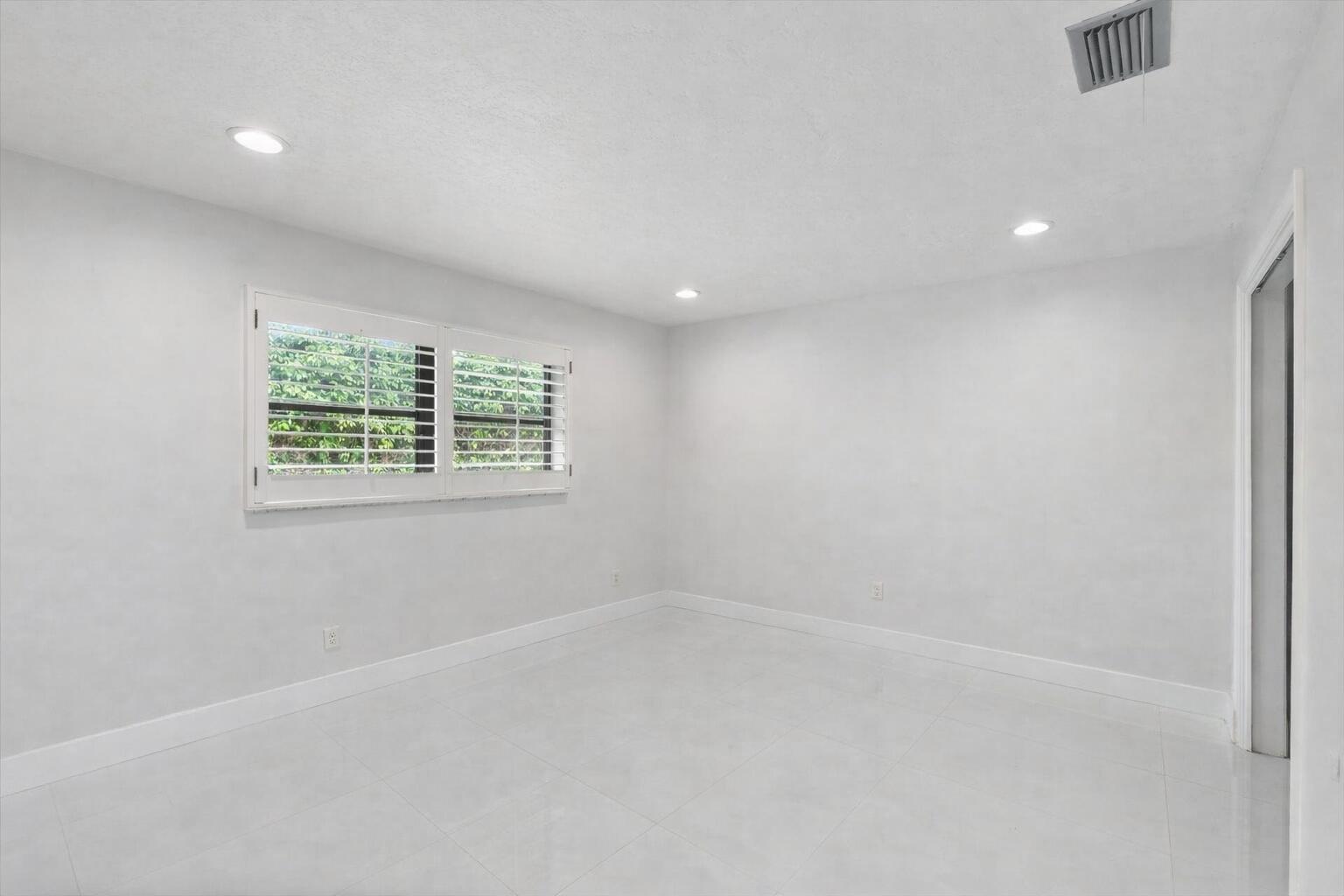 ATLANTIS 3 CITY OF - Residential