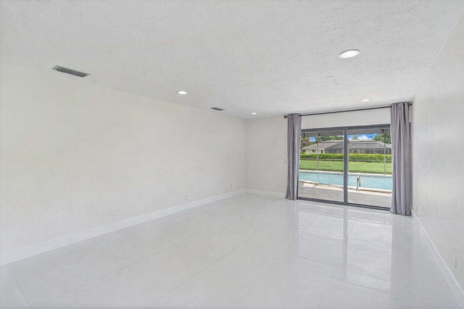 ATLANTIS 3 CITY OF - Residential