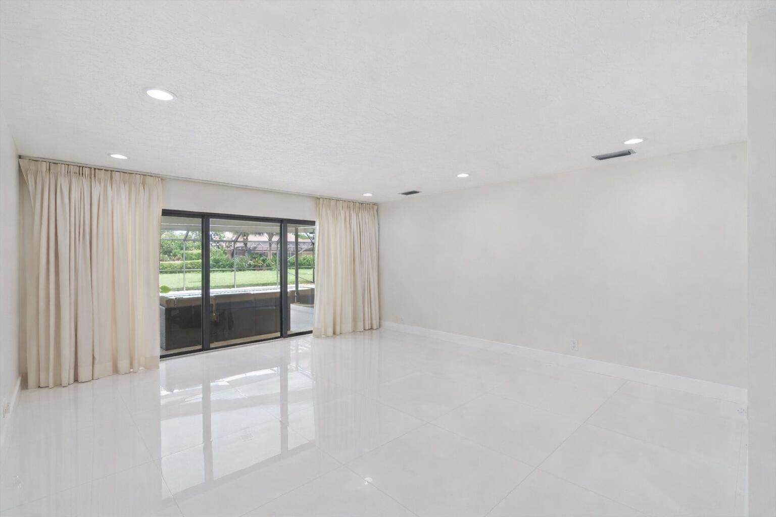 ATLANTIS 3 CITY OF - Residential