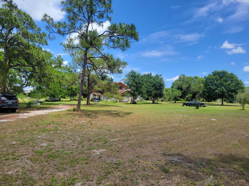Photo of 9610 Orange Avenue, Fort Pierce, FL 34945 (MLS # B26028301)