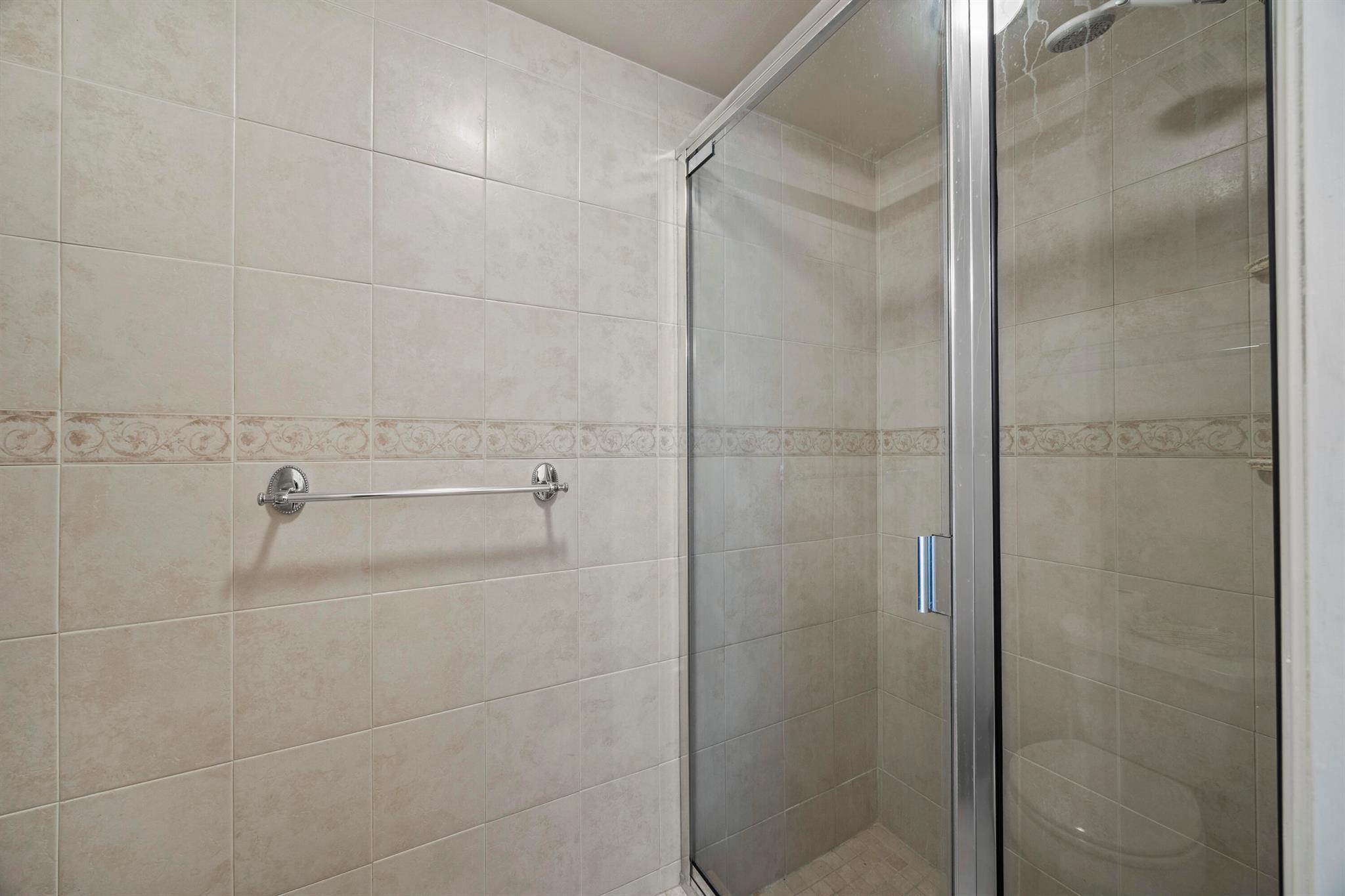 ISLAND TOWERS INC CONDO - Residential Lease