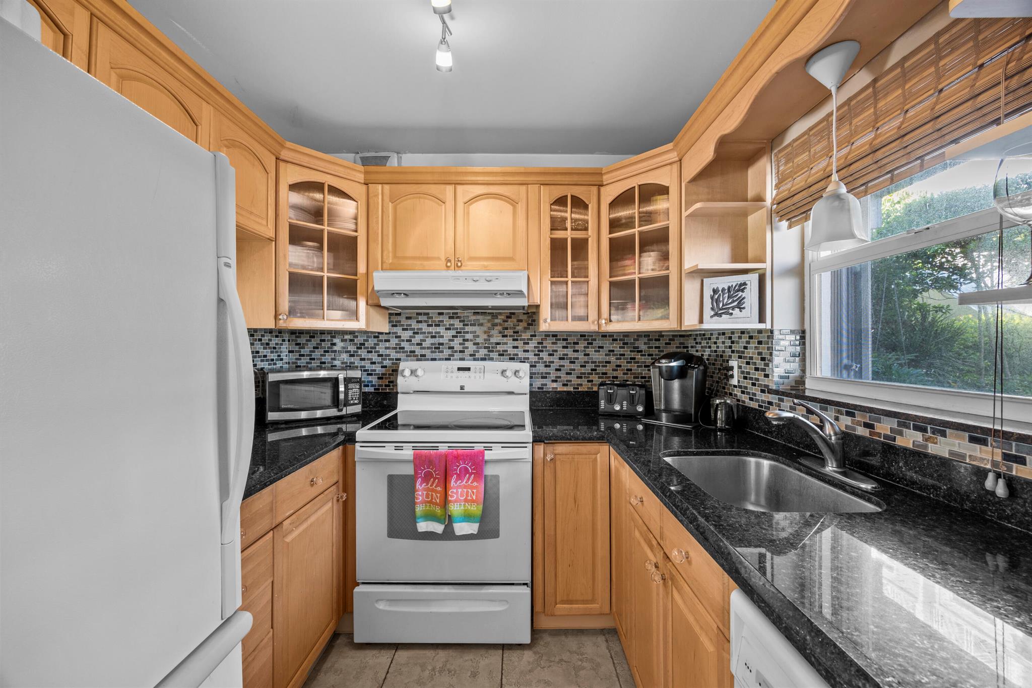 ISLAND TOWERS INC CONDO - Residential Lease