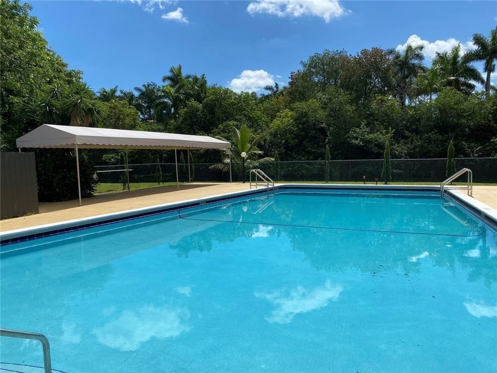 Royal Park Condominium - Residential