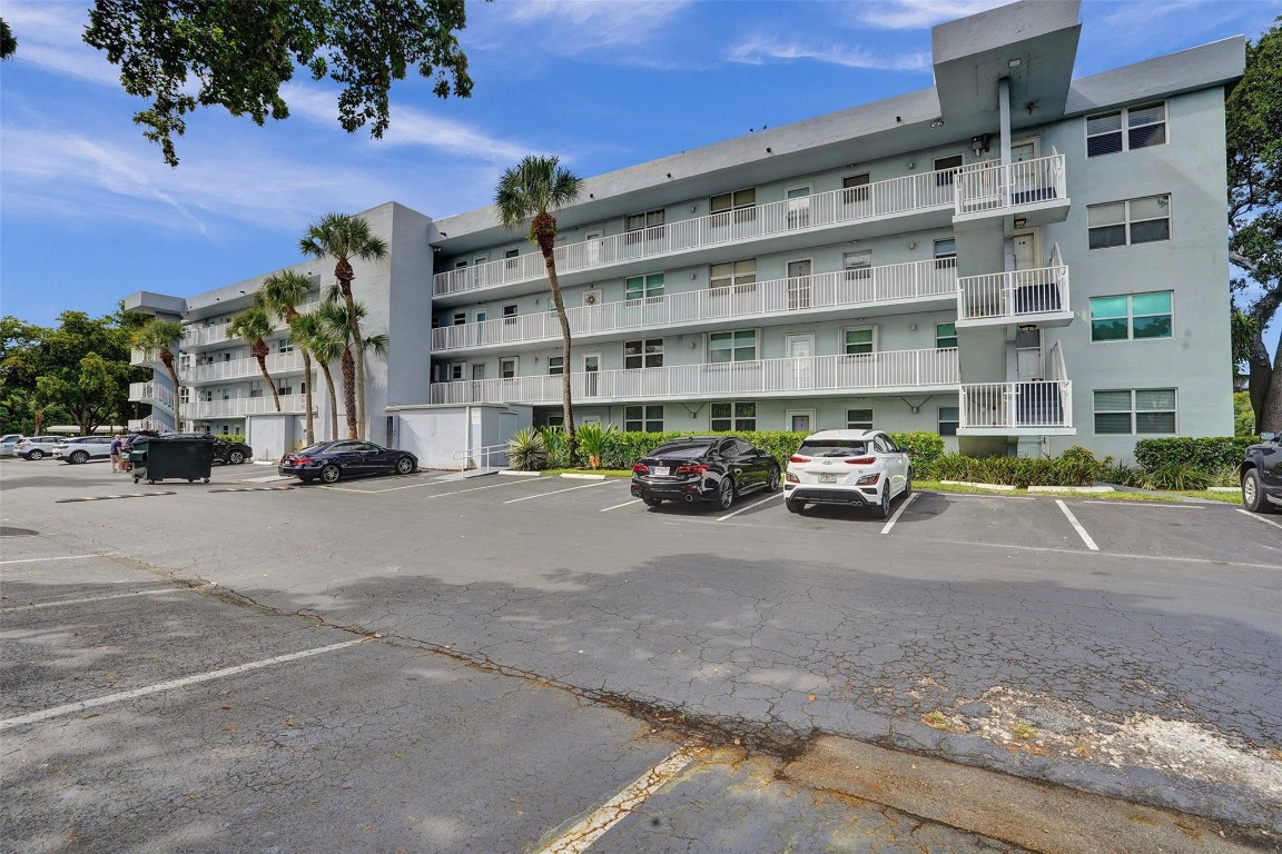 Royal Park Condominium - Residential