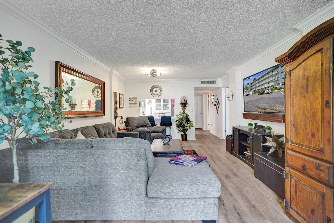 Royal Park Condominium - Residential