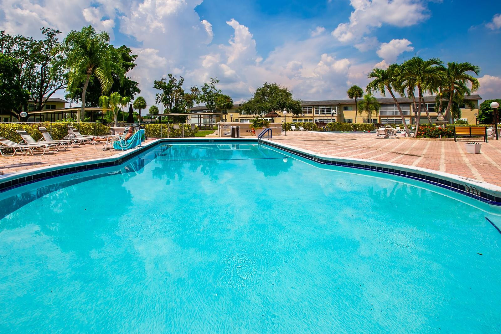 ORIOLE GARDENS TWO - Residential