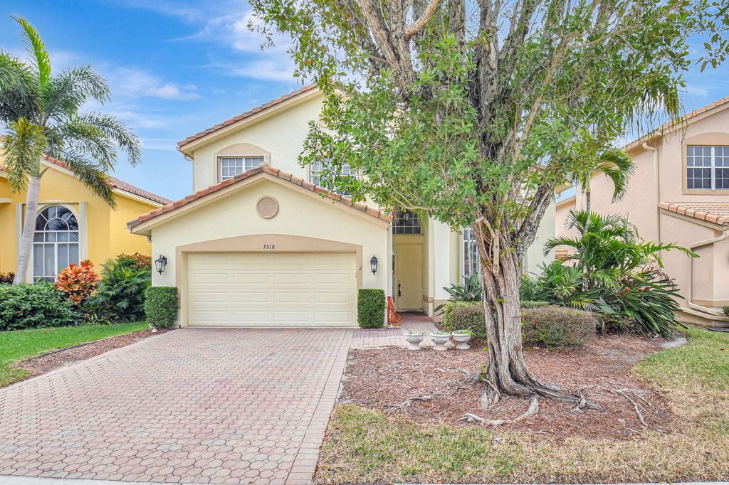 Photo of 7518 Colony Lake Drive, Boynton Beach, FL 33436 (MLS # R11053982)