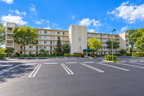 Photo of 2230 N CYPRESS BEND Drive #410, Pompano Beach, FL 33069 (MLS # B26086245)