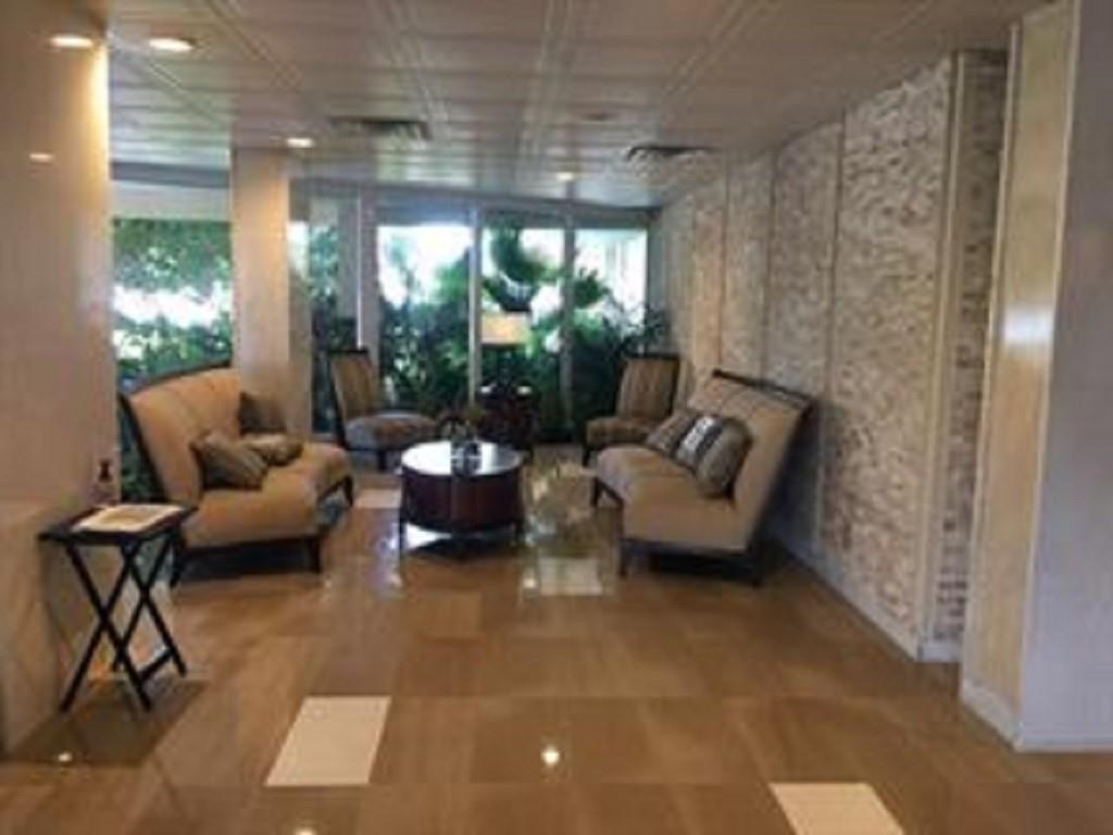 Coral Ridge Towers North - Residential