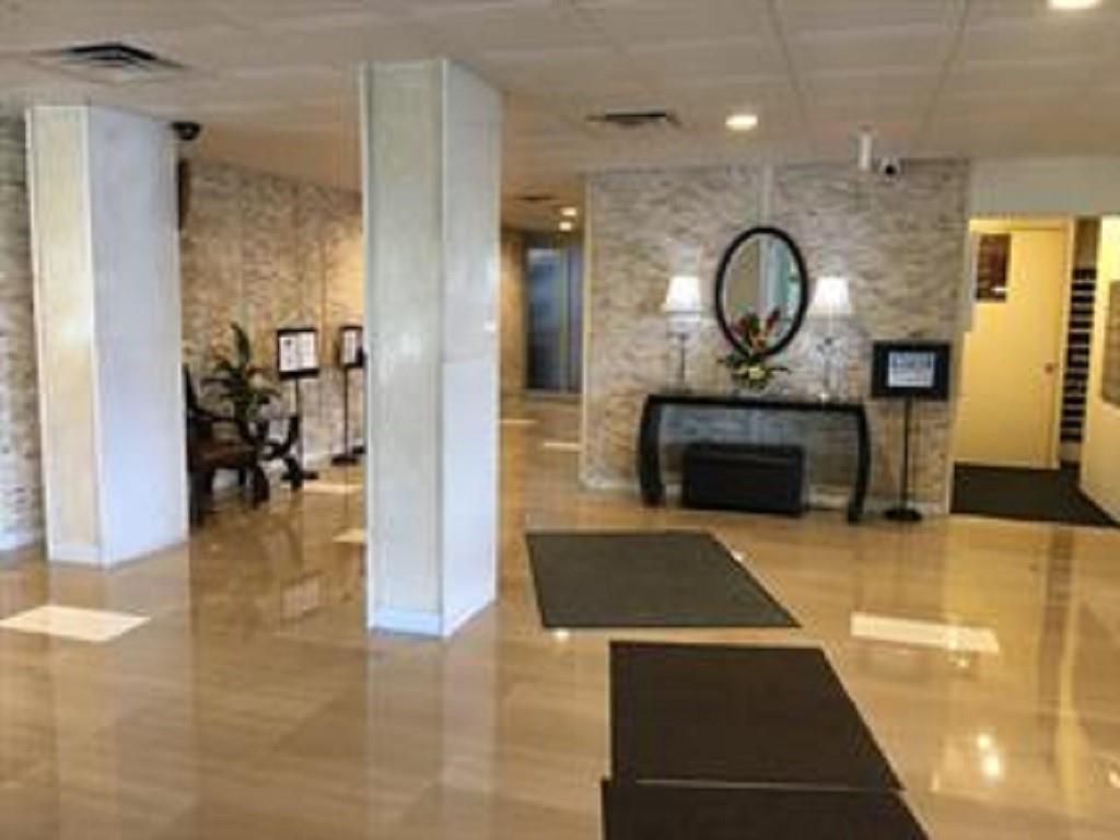 Coral Ridge Towers North - Residential