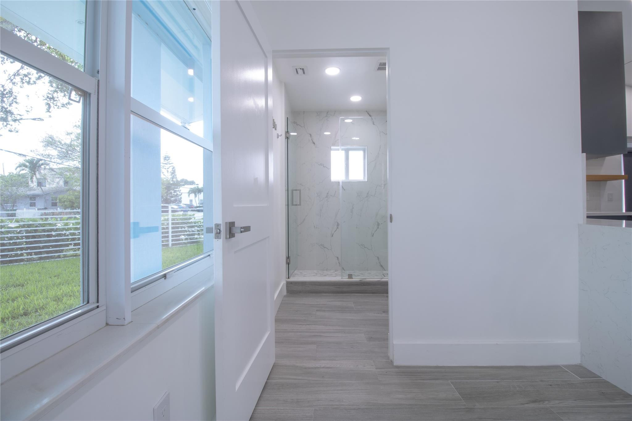 Lauderdale 2-9 D - Residential