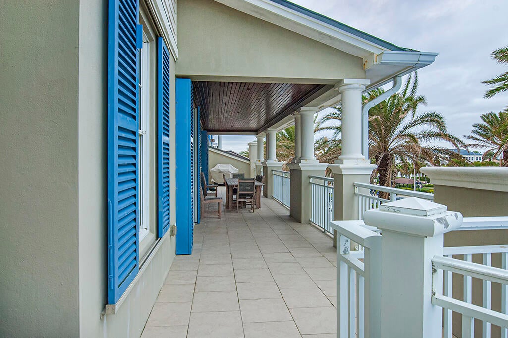 1010 EASTER LILY Lane 204, Vero Beach, FL, 32963/$4,250,000 2 1010 EASTER LILY Lane 204
