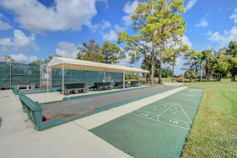 A home in Lake Worth