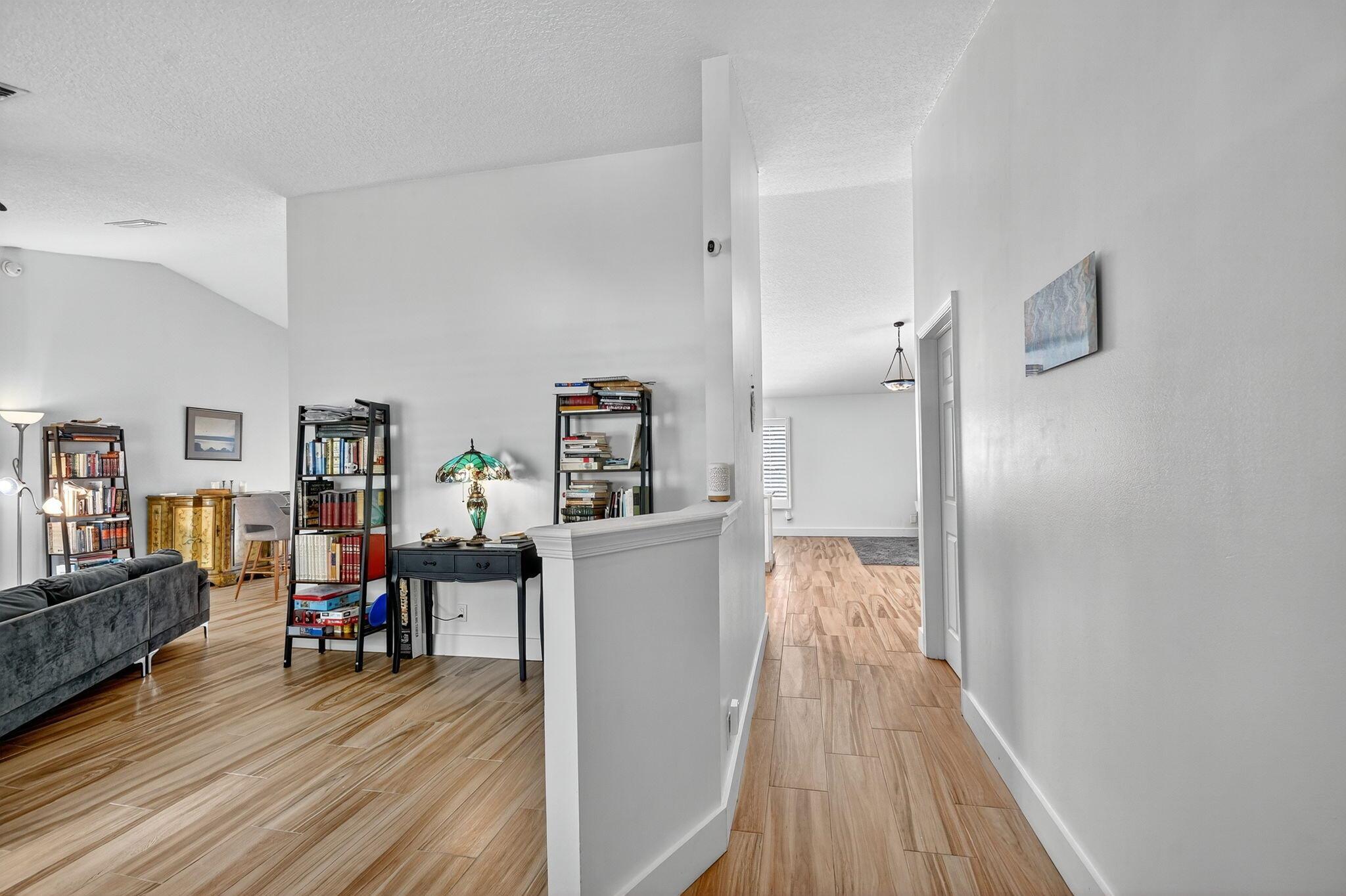 GREENVIEW SHORES 2 OF WEL - Residential