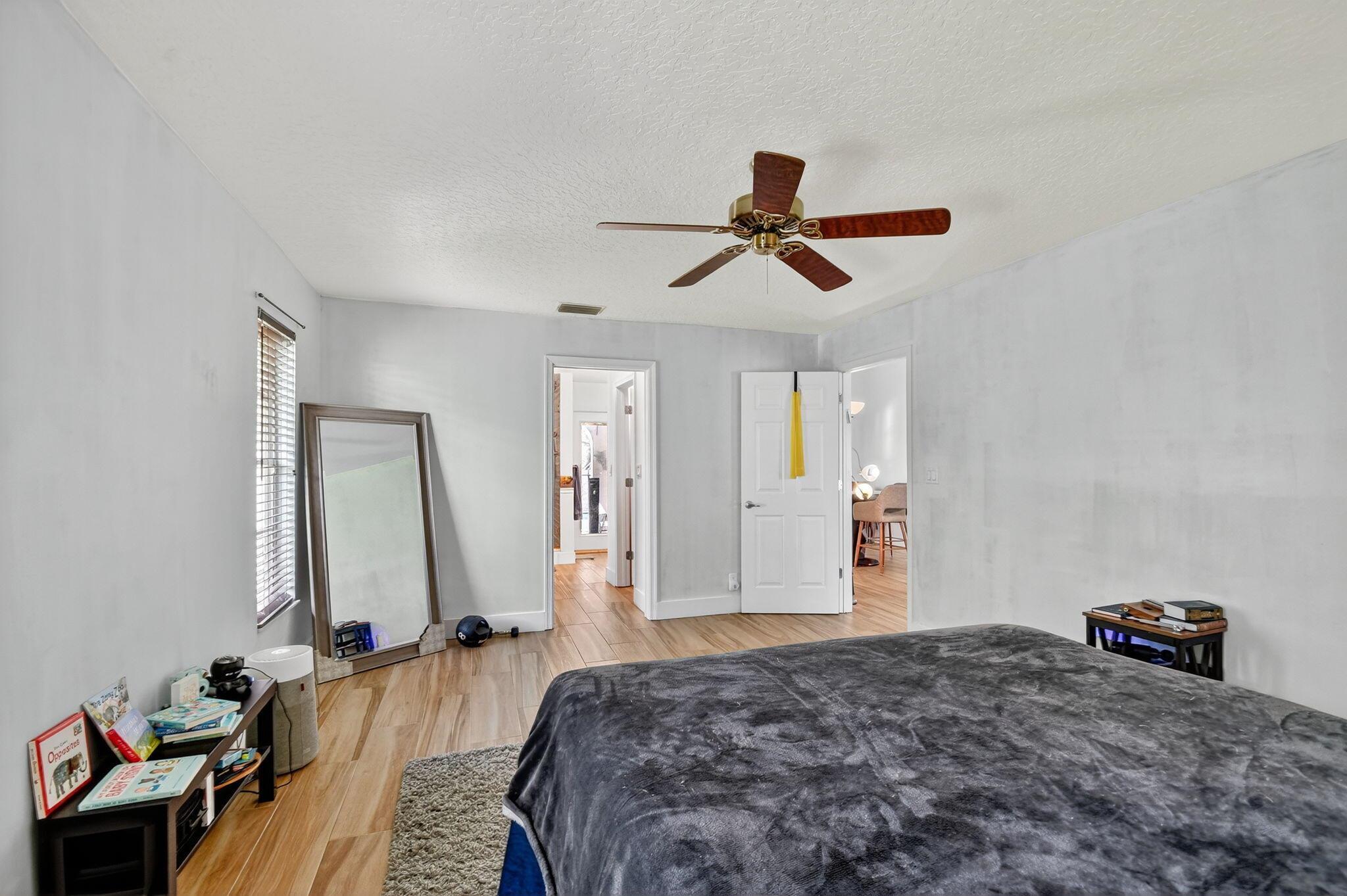 GREENVIEW SHORES 2 OF WEL - Residential