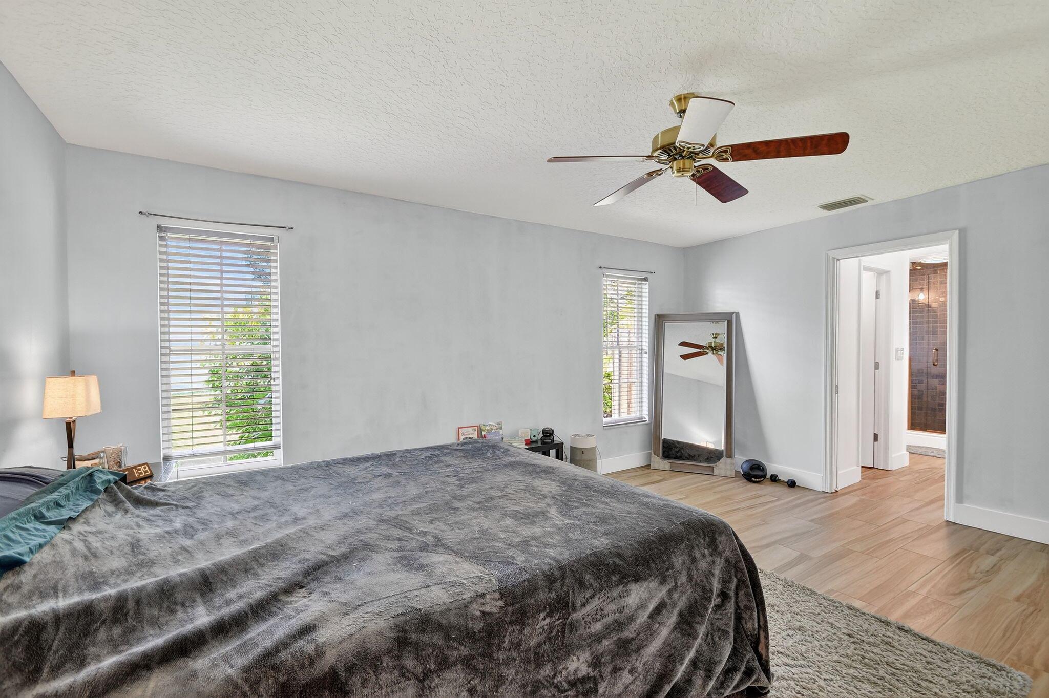 GREENVIEW SHORES 2 OF WEL - Residential