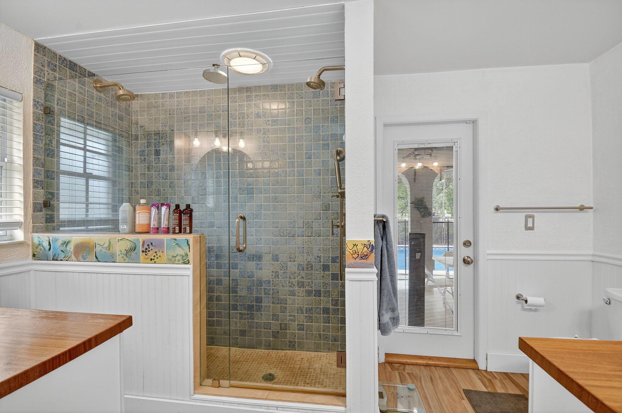 GREENVIEW SHORES 2 OF WEL - Residential